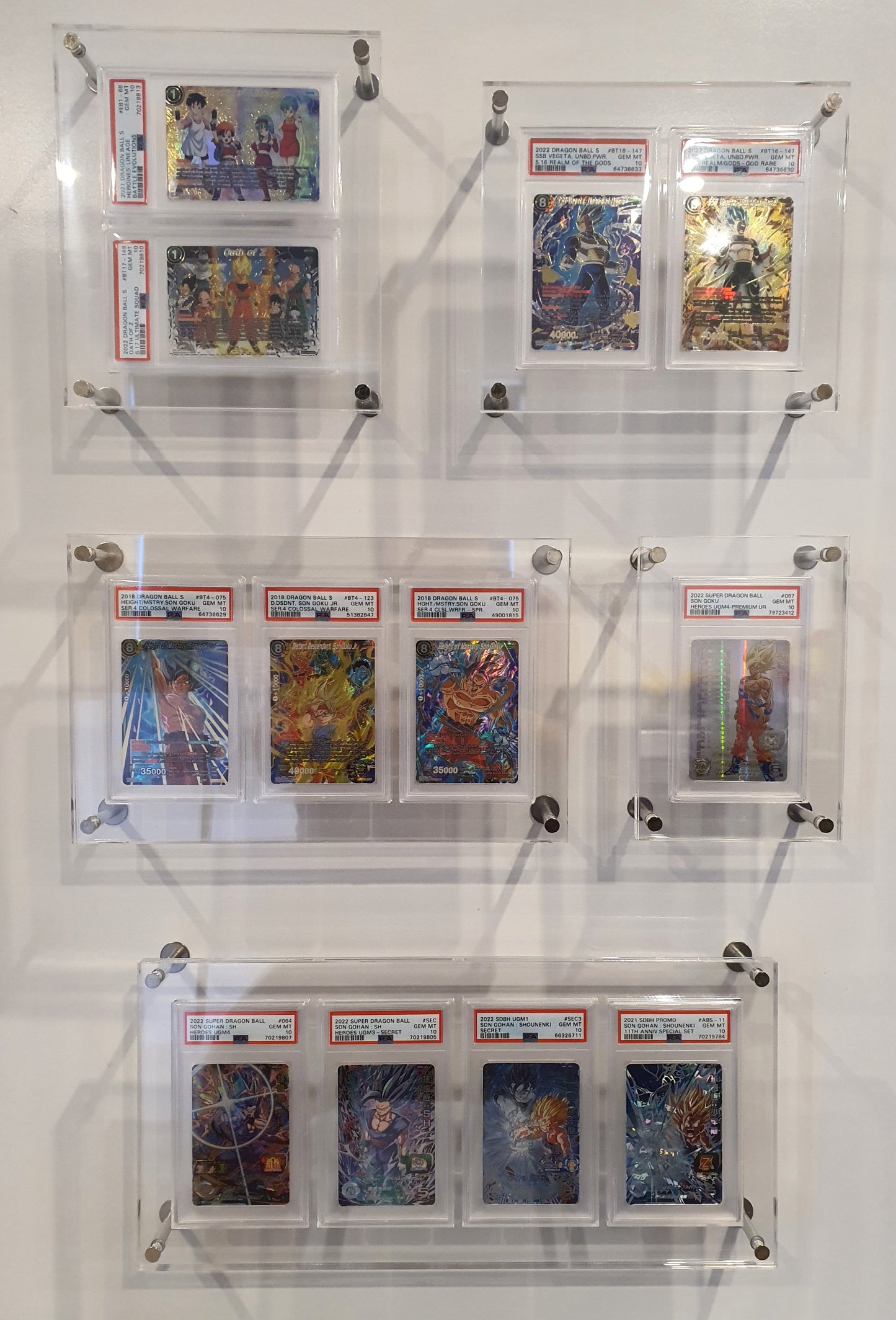 SINGLE GRADED CARD ACRYLIC WALL MOUNT DISPLAY FRAME SECURE FIT MODEL FOR PSA, CGC, TCG AND ARK GRADED CARDS